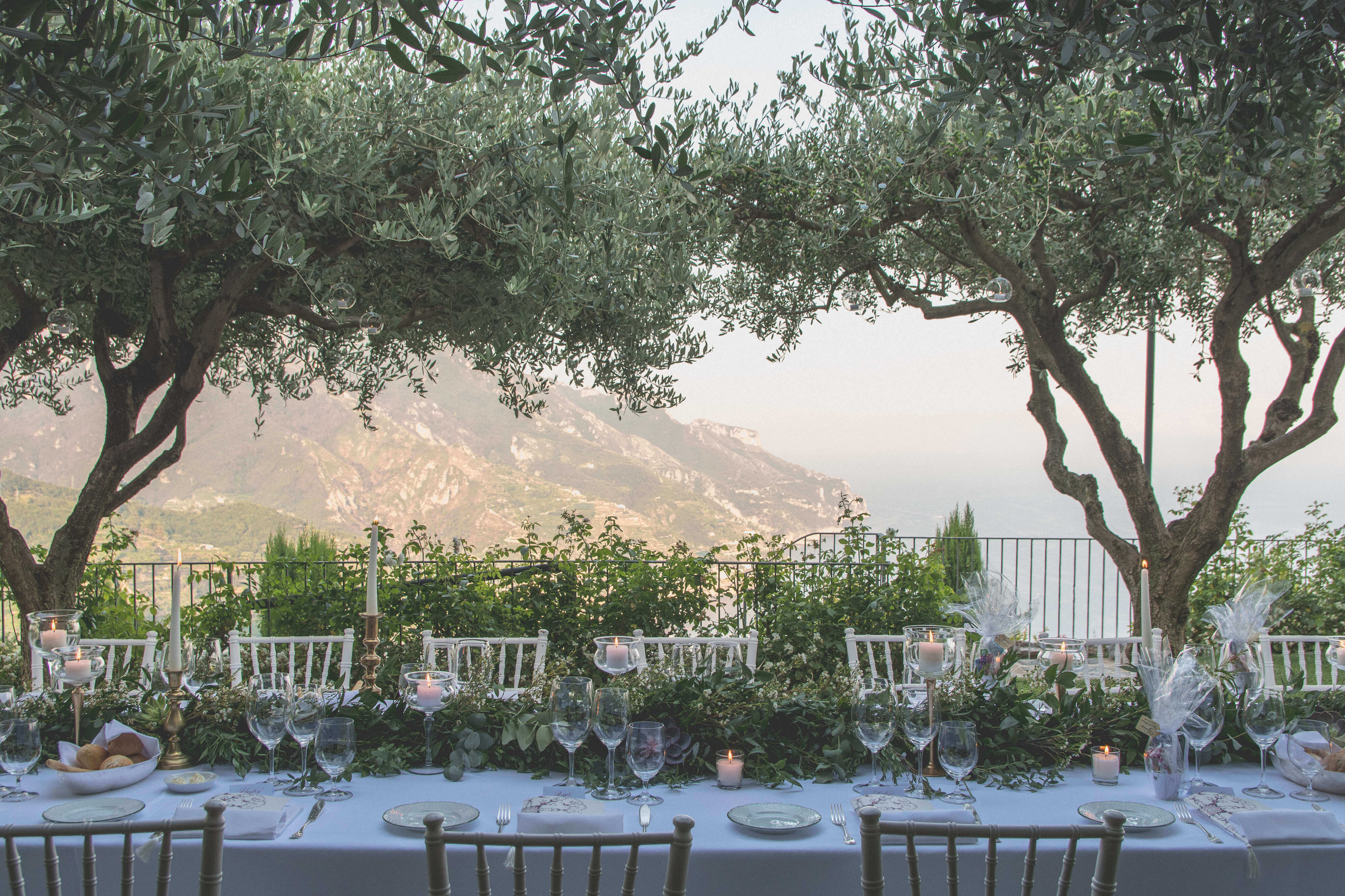 luxury wedding reception at Belmond Hotel Caruso in Ravello, amalfi coast, Italy