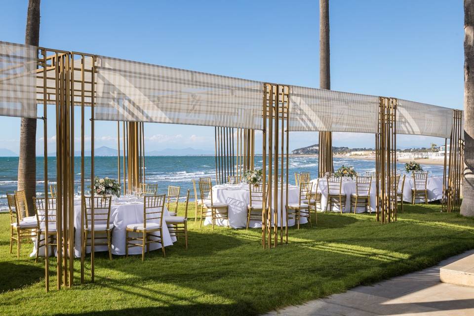 Nabilah Beach Resort is a beachfront Luxury wedding venue in Italy