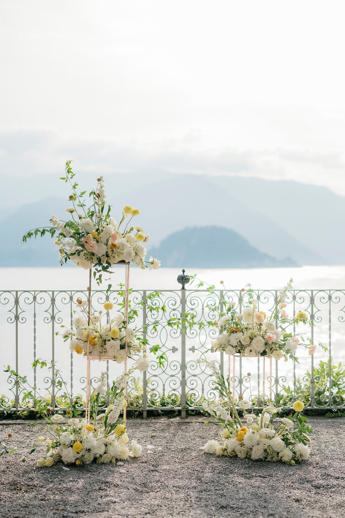Villa Cipressi wedding ceremony on terrace overlooking the lake - Lake Como wedding planner