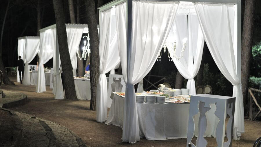 luxury wedding catering show cooking stands company La Torre in Italy - Wedding costs breakdown